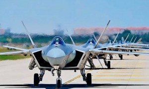 这才是我国空军最急缺的战机，需大量生产装备部队，不是歼20战机